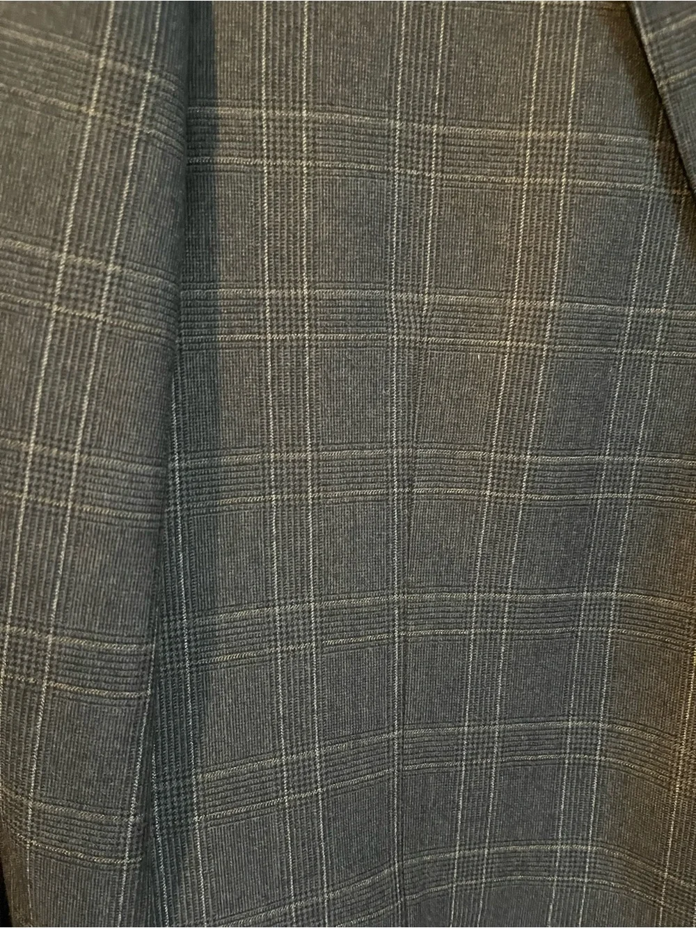 Jos A Banks Suit Signature Gold 100% Wool plaid 46R Jacket 41 W Pleated Slacks